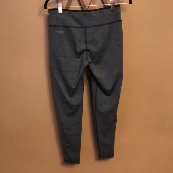 Reversible Reebok Leggings - Picture 2 of 5